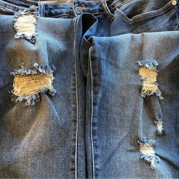 Judy Blue Size 15/32 Skinny Fit distressed frayed hem highrise medium wash jeans - Picture 10 of 13